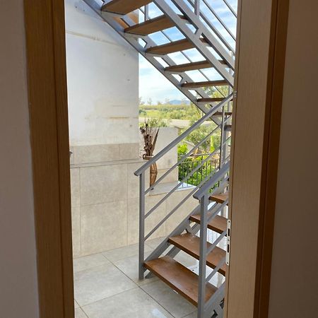 Giorgos House Attic Apartment Gialova Exterior photo