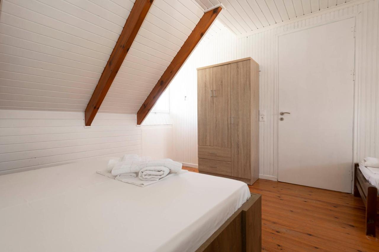 Giorgos House Attic Apartment Gialova Exterior photo